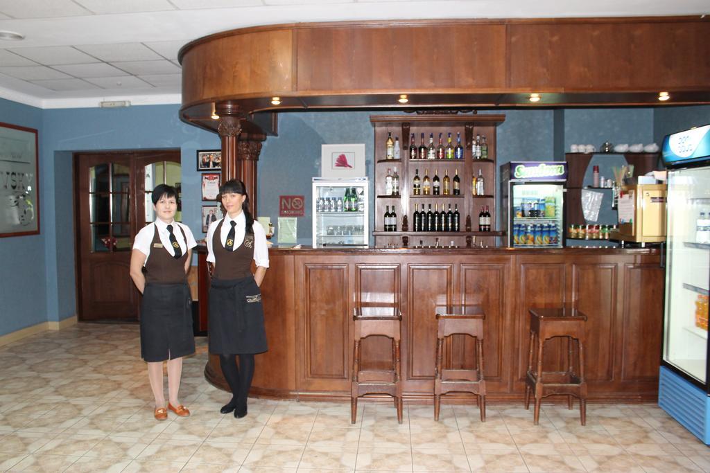 Alexandrovskiy Hotel Mykolajiw Exterior foto