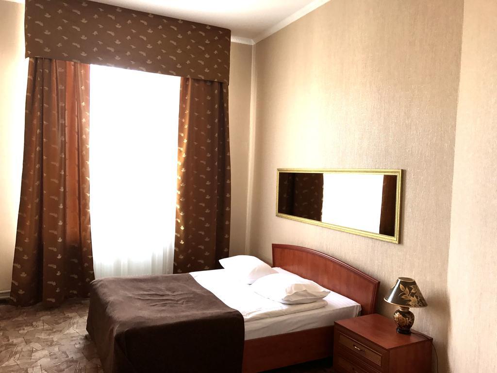 Alexandrovskiy Hotel Mykolajiw Exterior foto